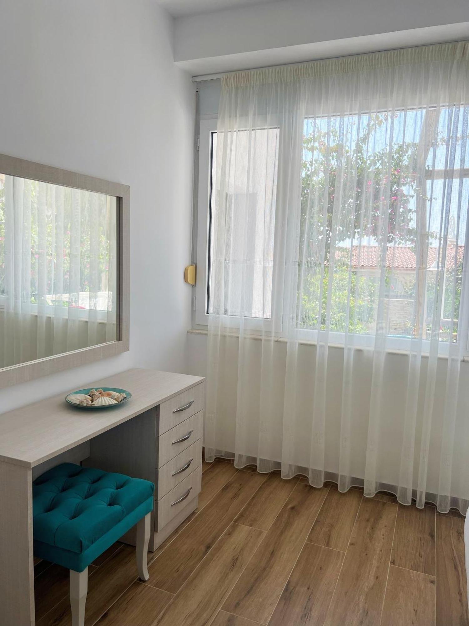 Bellavista Apartments Bougainville Bay Saranda Dış mekan fotoğraf