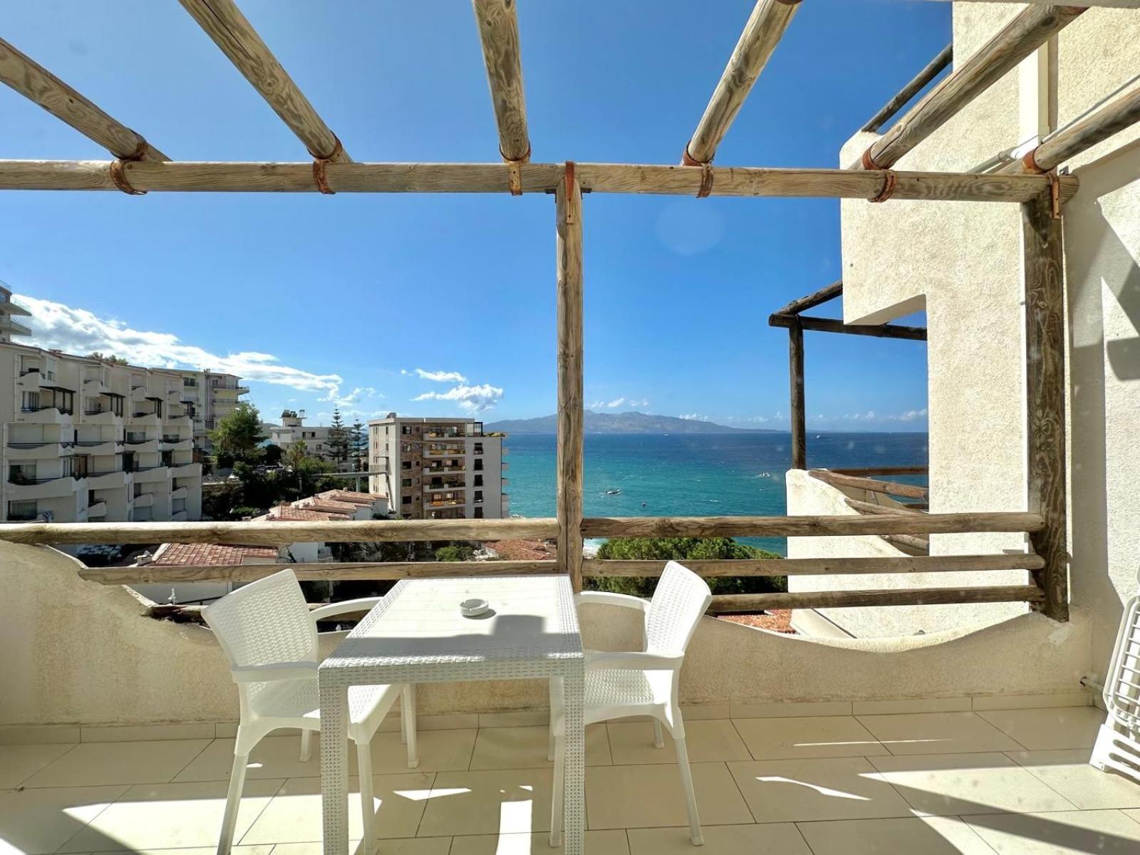 Bellavista Apartments Bougainville Bay Saranda Dış mekan fotoğraf