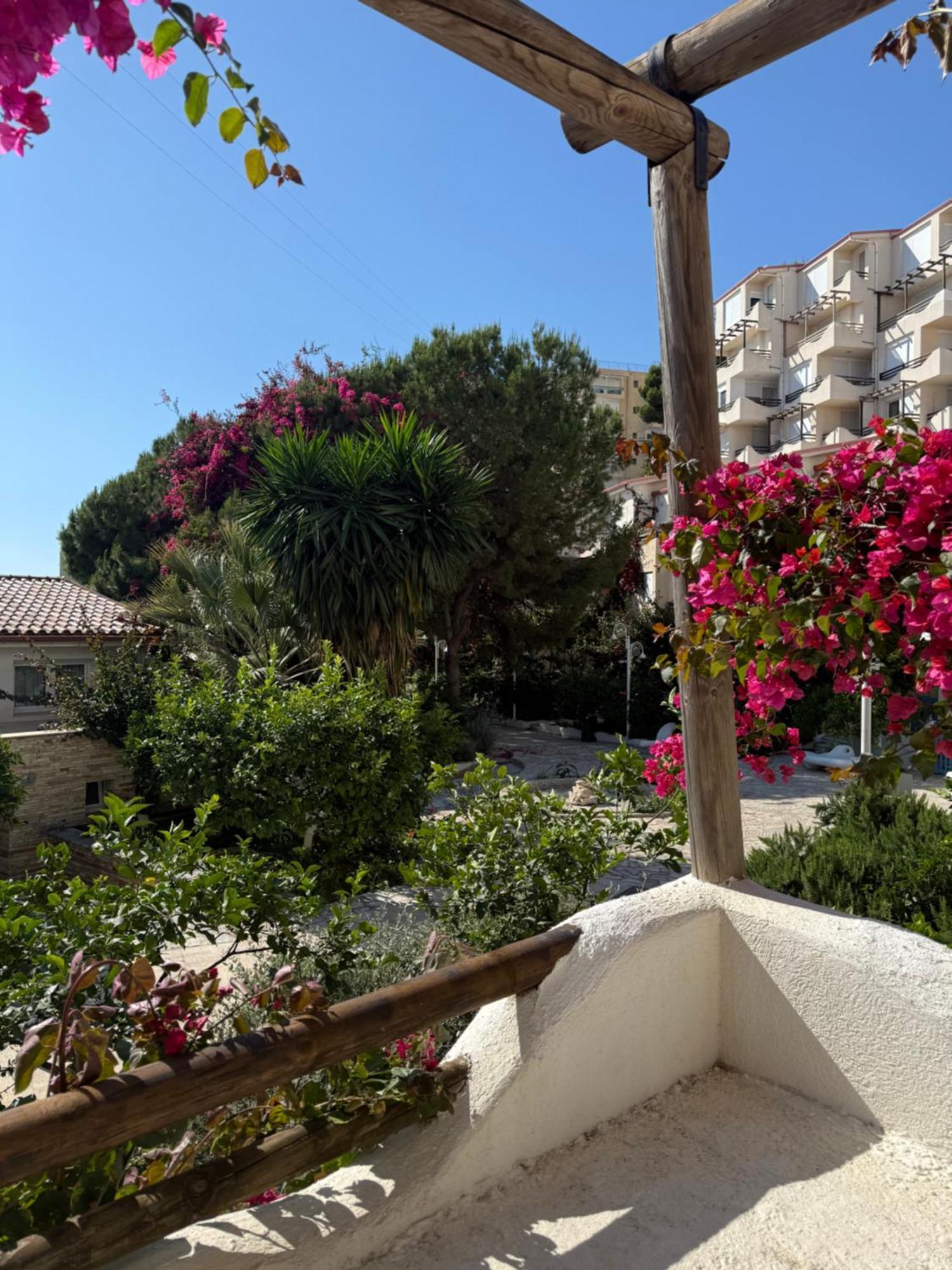 Bellavista Apartments Bougainville Bay Saranda Dış mekan fotoğraf