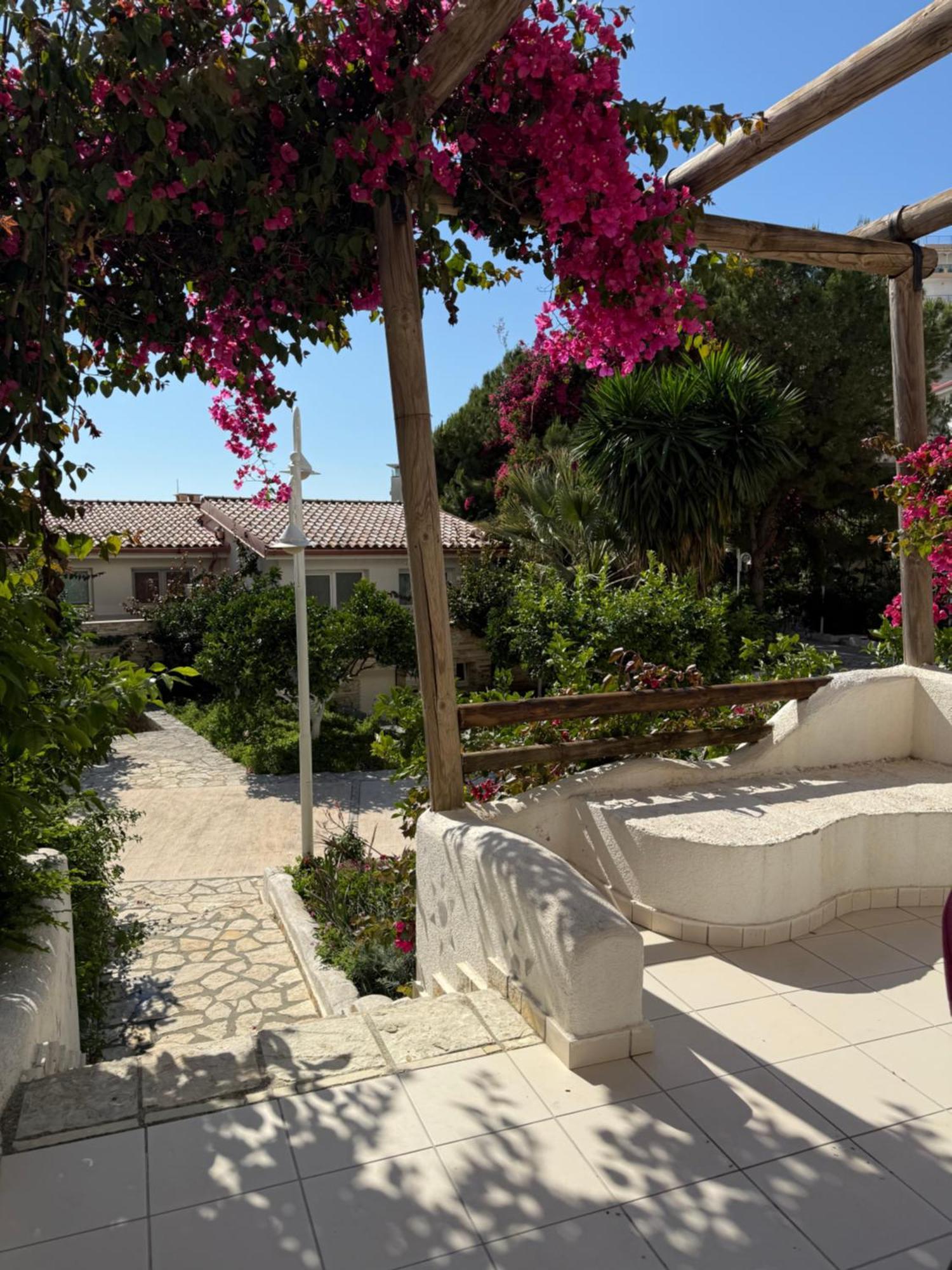 Bellavista Apartments Bougainville Bay Saranda Dış mekan fotoğraf