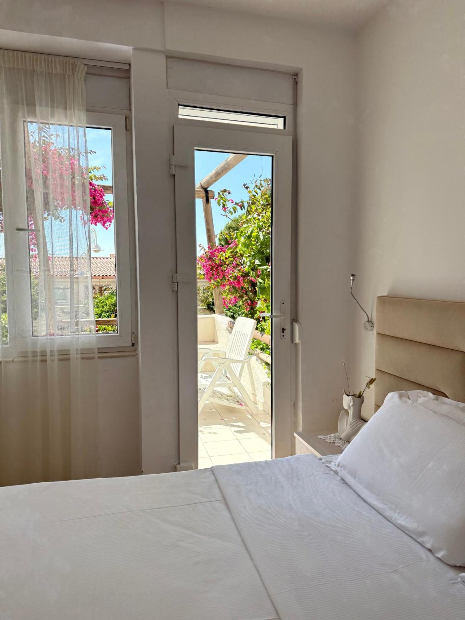 Bellavista Apartments Bougainville Bay Saranda Dış mekan fotoğraf
